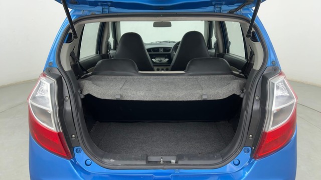 Second-hand 2016 Maruti Alto K10 VXI AMT for sale in Pune-9