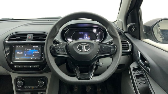 Second-hand 2021 Tata Tiago XZ Plus for sale in Mumbai-38