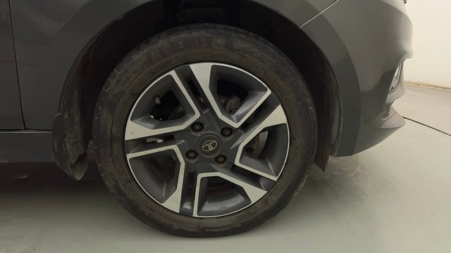 Second-hand 2021 Tata Tiago XZ Plus for sale in Mumbai-17