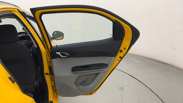 Second-hand 2020 Tata Tiago XZA AMT for sale in Mumbai-25