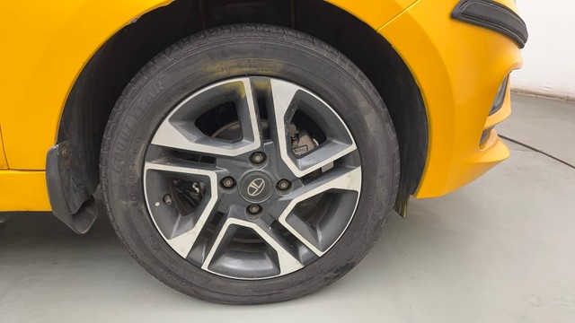 Second-hand 2020 Tata Tiago XZA AMT for sale in Mumbai-17