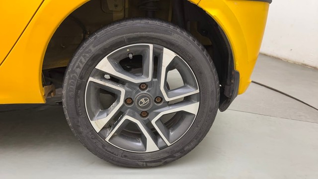 Second-hand 2020 Tata Tiago XZA AMT for sale in Mumbai-19