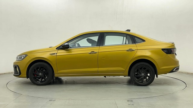 Second-hand 2022 Volkswagen Virtus GT Plus DSG ES for sale in Mumbai-6