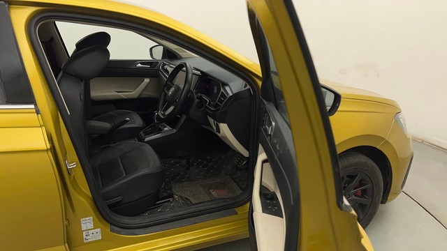 Second-hand 2022 Volkswagen Virtus GT Plus DSG ES for sale in Mumbai-15