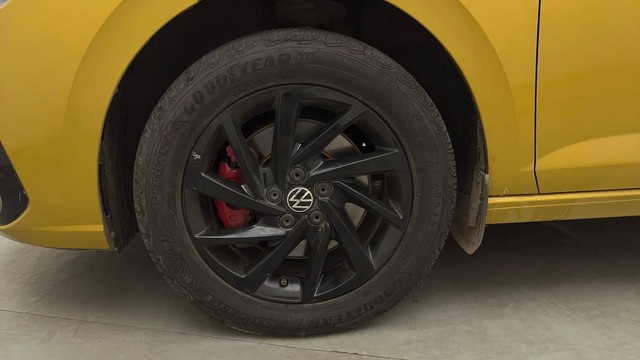 Second-hand 2022 Volkswagen Virtus GT Plus DSG ES for sale in Mumbai-20