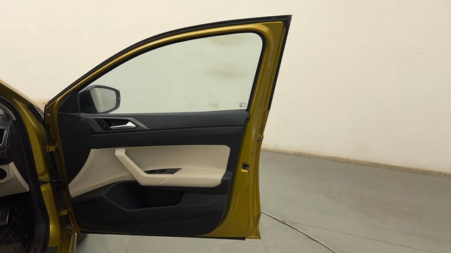 Second-hand 2022 Volkswagen Virtus GT Plus DSG ES for sale in Mumbai-16