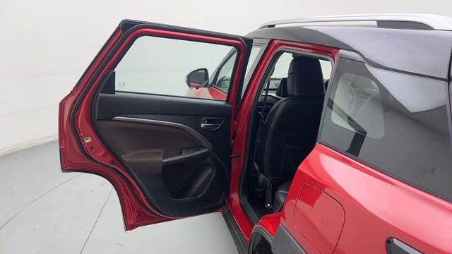 Second-hand 2023 Maruti Brezza Zxi Plus AT DT for sale in New Delhi-34