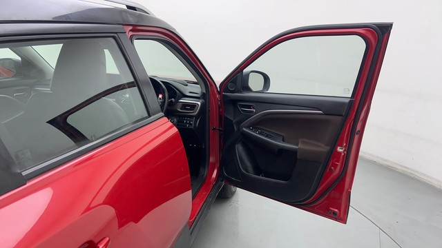 Second-hand 2023 Maruti Brezza Zxi Plus AT DT for sale in New Delhi-16