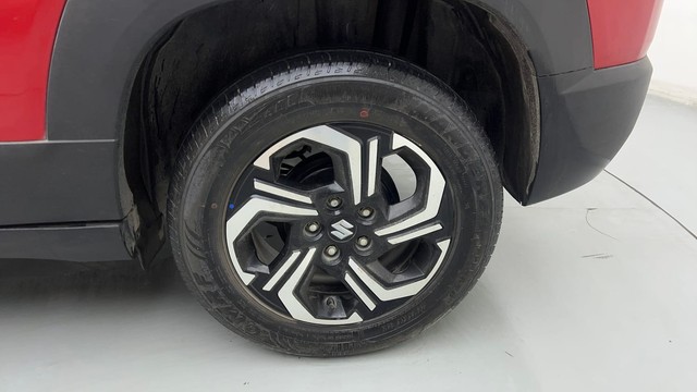 Second-hand 2023 Maruti Brezza Zxi Plus AT DT for sale in New Delhi-19