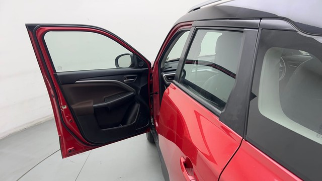 Second-hand 2023 Maruti Brezza Zxi Plus AT DT for sale in New Delhi-33