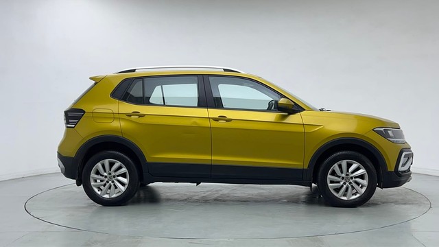 Second-hand 2022 Volkswagen Taigun 1.0 Highline for sale in New Delhi-2