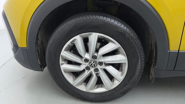 Second-hand 2022 Volkswagen Taigun 1.0 Highline for sale in New Delhi-20