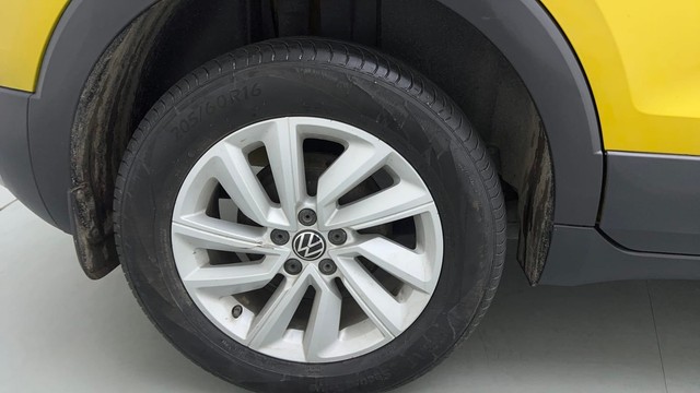 Second-hand 2022 Volkswagen Taigun 1.0 Highline for sale in New Delhi-18