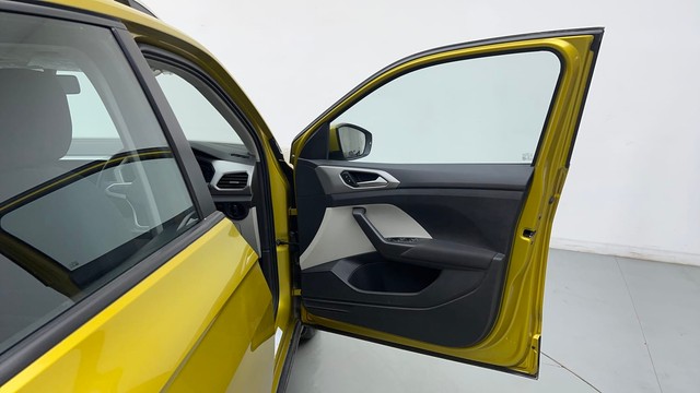 Second-hand 2022 Volkswagen Taigun 1.0 Highline for sale in New Delhi-16