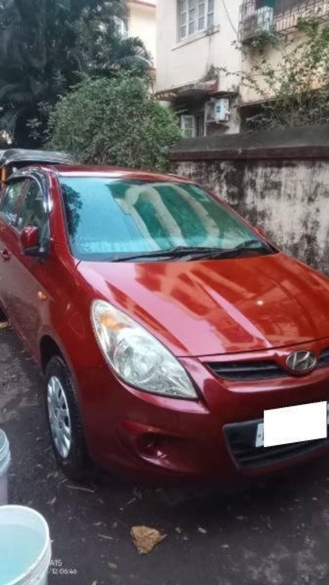 Hyundai i20 1.2 Magna Second-hand 2010 Hyundai i20 1.2 Magna for sale in Mumbai-0