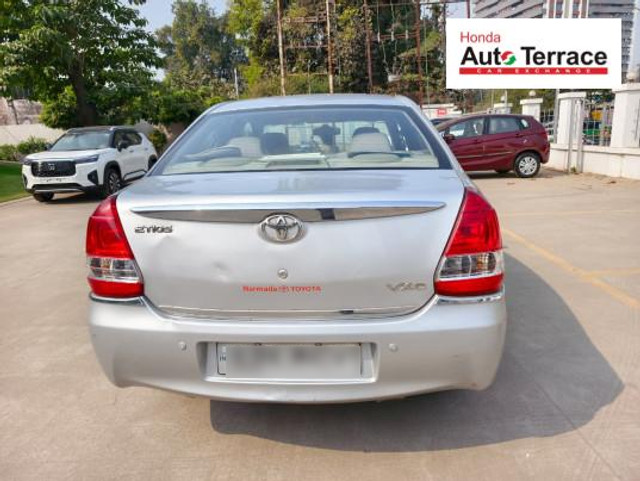 Second-hand 2015 Toyota Etios VXD for sale in Vadodara-4