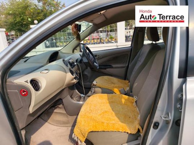 Second-hand 2015 Toyota Etios VXD for sale in Vadodara-5