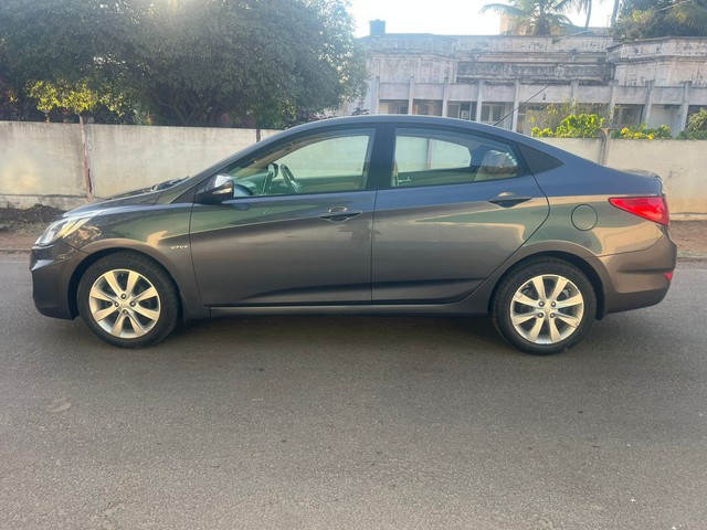 Second-hand 2011 Hyundai Verna 1.6 SX VTVT for sale in Mysore-3