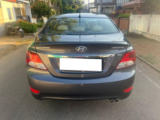 Second-hand 2011 Hyundai Verna 1.6 SX VTVT for sale in Mysore-2