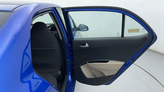 Second-hand 2014 Hyundai Xcent Petrol for sale in Ahmedabad-25