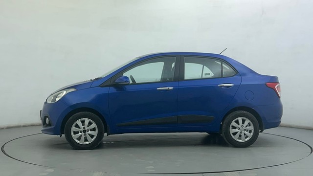 Second-hand 2014 Hyundai Xcent Petrol for sale in Ahmedabad-6