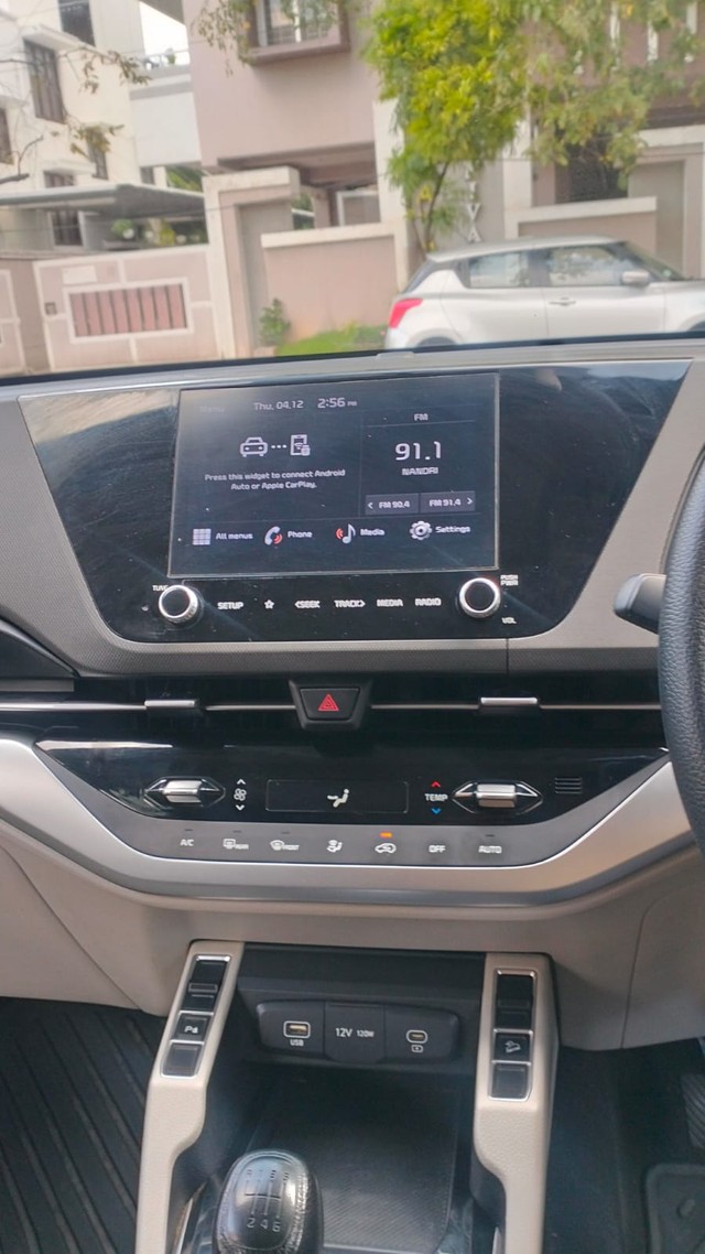 Second-hand 2022 Kia Carens Prestige Plus Diesel BSVI for sale in Coimbatore-10