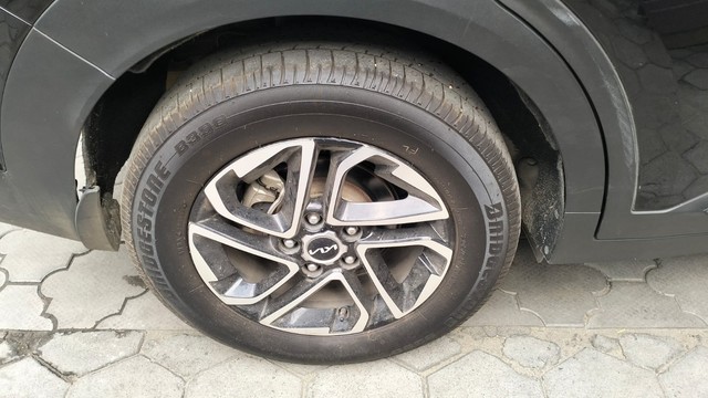 Second-hand 2022 Kia Carens Prestige Plus Diesel BSVI for sale in Coimbatore-7