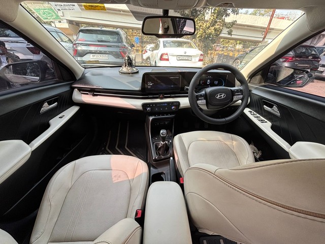 Second-hand 2023 Hyundai Verna SX Opt for sale in Jabalpur-3