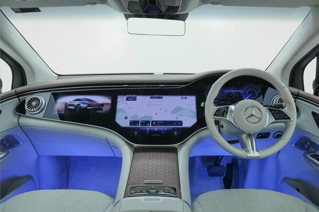 Second-hand 2023 Mercedes-Benz EQE SUV 500 4MATIC for sale in Gurgaon-7