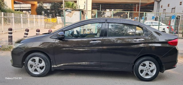 Second-hand 2014 Honda City i VTEC CVT VX for sale in New Delhi-12