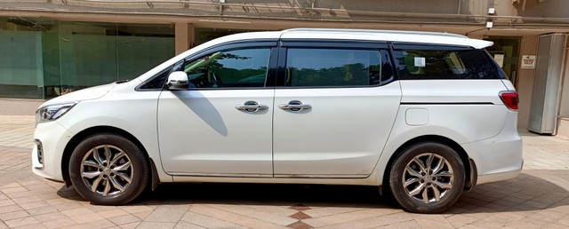 Second-hand 2020 Kia Carnival Limousine for sale in Mumbai-4