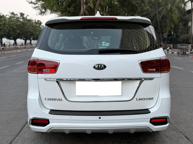 Second-hand 2020 Kia Carnival Limousine for sale in Mumbai-2