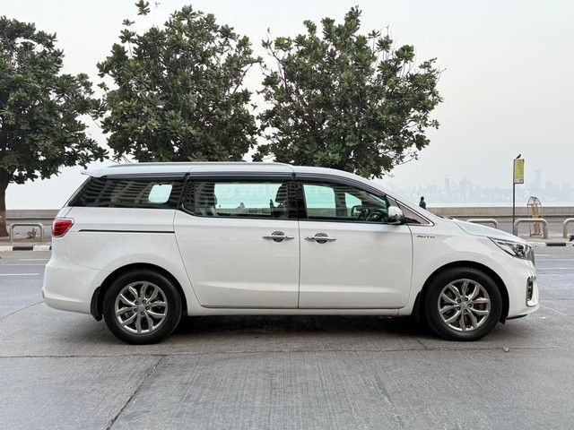 Second-hand 2020 Kia Carnival Limousine for sale in Mumbai-1