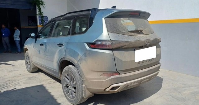 Second-hand 2023 Tata Safari Accomplished Plus for sale in Pilibhit-2