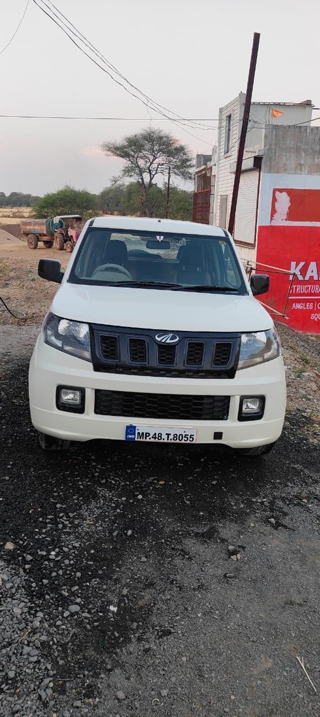 Second-hand 2020 Mahindra TUV 300 T4 Plus BSIV for sale in Chhindwara-2
