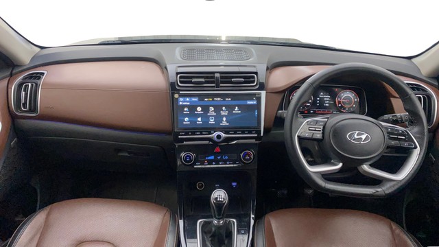 Hyundai Alcazar Platinum 7-Seater Diesel BSVI Second-hand 2022 Hyundai Alcazar Platinum 7-Seater Diesel BSVI for sale in Bangalore-10