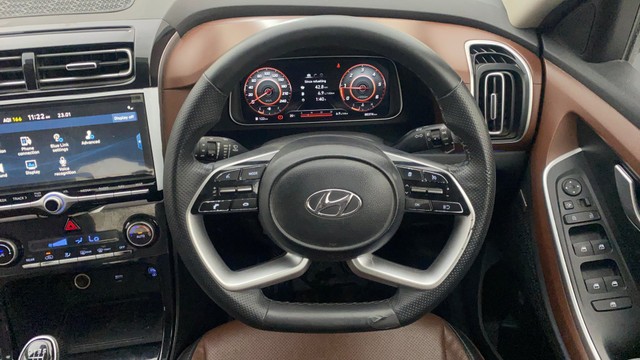 Hyundai Alcazar Platinum 7-Seater Diesel BSVI Second-hand 2022 Hyundai Alcazar Platinum 7-Seater Diesel BSVI for sale in Bangalore-12