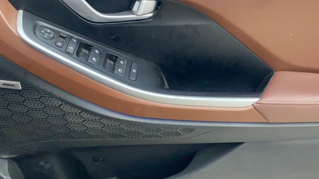 Hyundai Alcazar Platinum 7-Seater Diesel BSVI Second-hand 2022 Hyundai Alcazar Platinum 7-Seater Diesel BSVI for sale in Bangalore-17