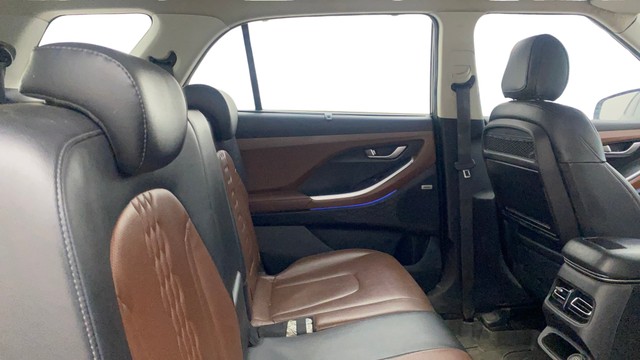 Hyundai Alcazar Platinum 7-Seater Diesel BSVI Second-hand 2022 Hyundai Alcazar Platinum 7-Seater Diesel BSVI for sale in Bangalore-16