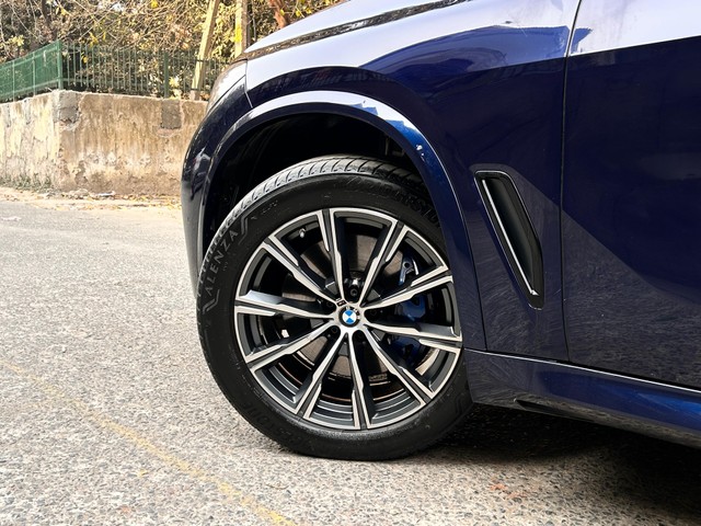Second-hand 2023 BMW X5 xDrive 40i M Sport for sale in New Delhi-7