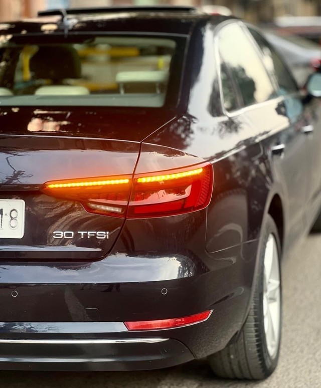 Second-hand 2017 Audi A4 30 TFSI Technology for sale in New Delhi-12