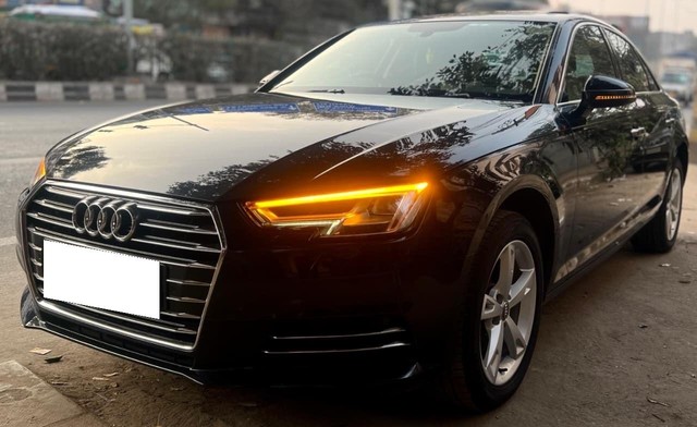 Second-hand 2017 Audi A4 30 TFSI Technology for sale in New Delhi-2
