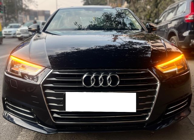 Second-hand 2017 Audi A4 30 TFSI Technology for sale in New Delhi-3