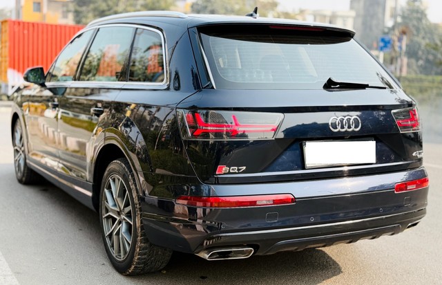 Second-hand 2016 Audi Q7 45 TDI Quattro Technology for sale in New Delhi-23