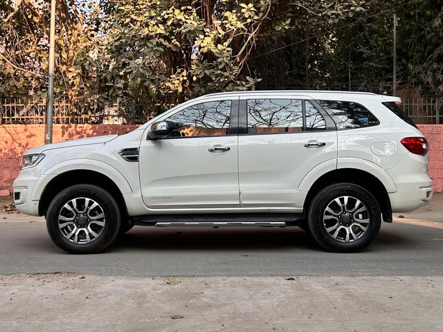 Second-hand 2019 Ford Endeavour 3.2 Titanium AT 4X4 for sale in New Delhi-2