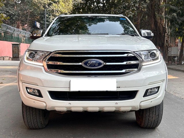 Second-hand 2019 Ford Endeavour 3.2 Titanium AT 4X4 for sale in New Delhi-4