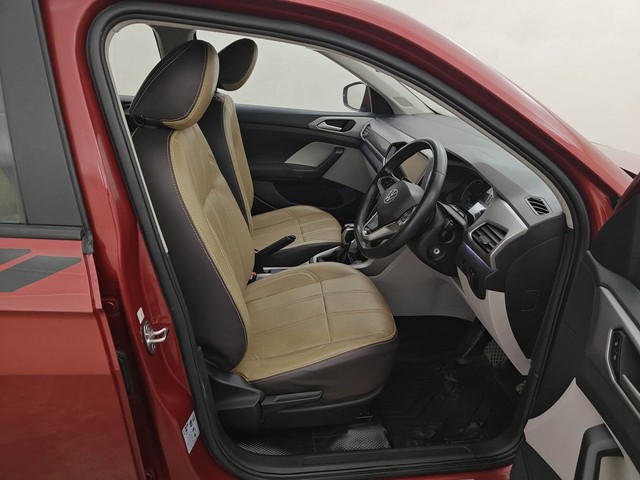 Second-hand 2022 Volkswagen Taigun 1.0 Highline AT for sale in Coimbatore-15