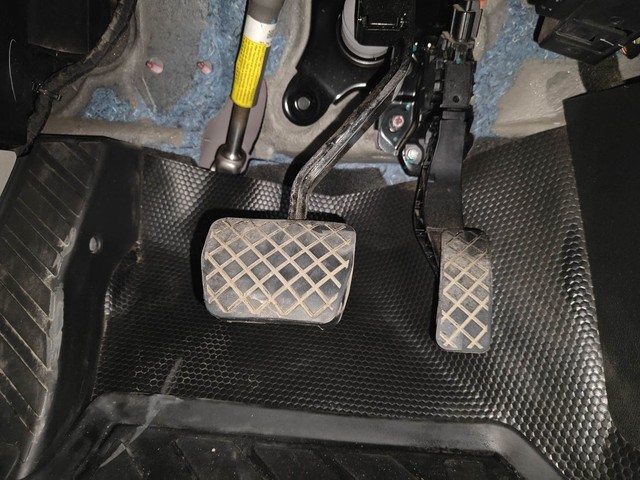 Second-hand 2022 Volkswagen Taigun 1.0 Highline AT for sale in Coimbatore-14