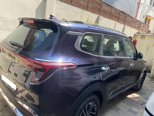 Kia Carens Luxury Plus Diesel AT 6 STR BSVI Second-hand 2022 Kia Carens Luxury Plus Diesel AT 6 STR BSVI for sale in Chennai-1