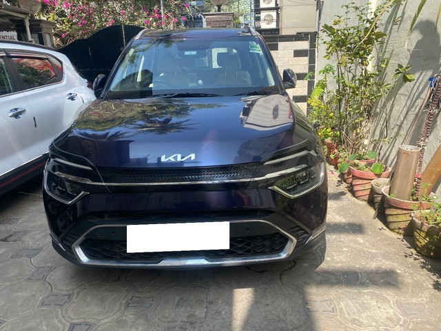Kia Carens Luxury Plus Diesel AT 6 STR BSVI Second-hand 2022 Kia Carens Luxury Plus Diesel AT 6 STR BSVI for sale in Chennai-0